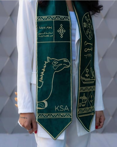 شال يوم التأسيس