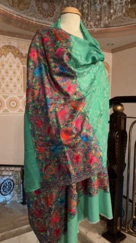 شال كشميري ناعم مطرز 32