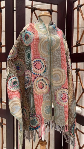 شال كشميري بتطريز من الصوف 3