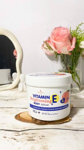 سيروم فيتامين إي لتفتيح الجسم
