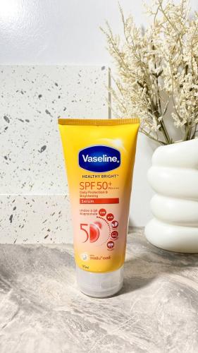 كريم جسم فازلين واقي من الشمس