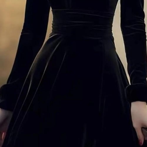 فستان طويل أنيق