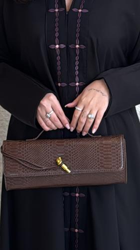 عباية شادر عنابي