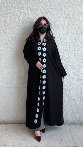 عباية نرجس ابيض