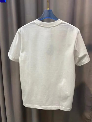 تشيرت نسائي انيق