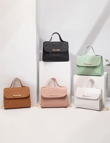 حقيبة نسائية