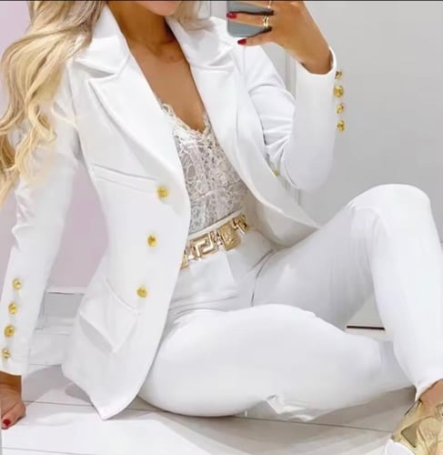 طقم نسائي رسمي