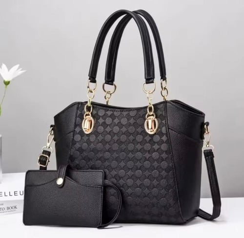 شنطة يد نسائية