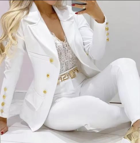 طقم نسائي رسمي