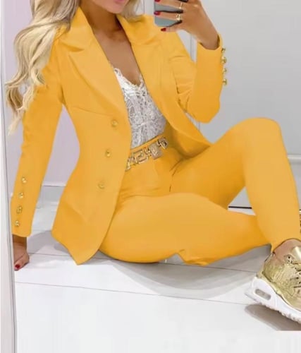 طقم نسائي رسمي