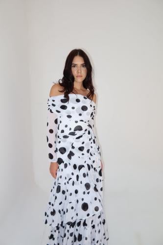 White polka dot-skirt