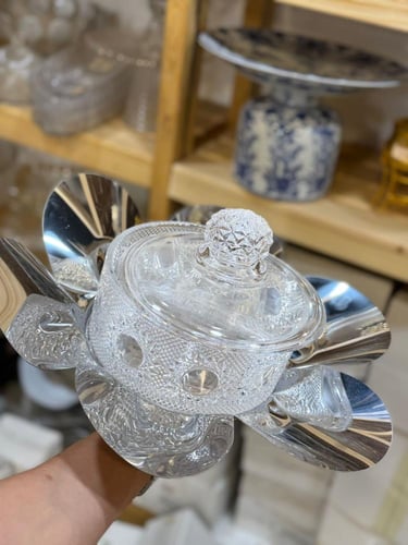 صواني سل استيل مع جزاز