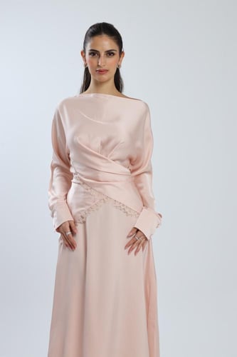 تيور حرير وردي انيق