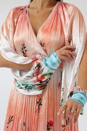 فستان ماكسي ناعم بألوان الغروب