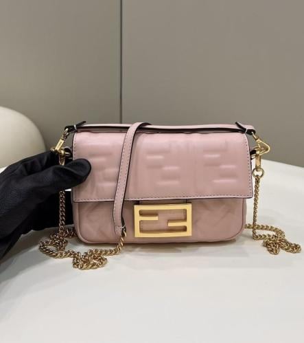 شنطة فندي ماستر