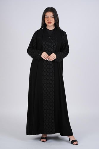 عباية سوداء فاخرة بنقوش هندسية