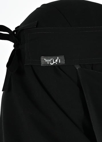 نقاب اسود قصير بمطاط قصير