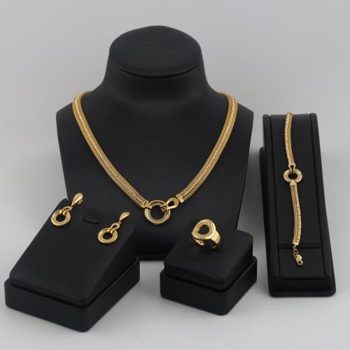 طقم ذهب منسوج مع حلقة لماعة - عيار 21
