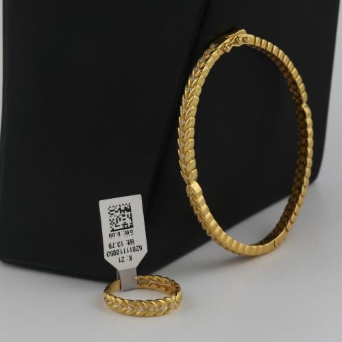 اسوارة و خاتم ذهب بتصميم اسهم جذاب - عيار 21