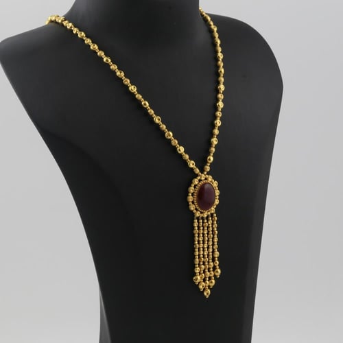 سبحة ذهب اشكال هندسية بتصميم بيضاوي لون احمر مع دل...