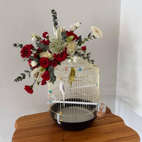Love birds arrangement