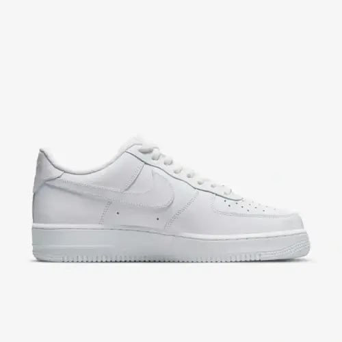 Nike Air Force 1 07 Sneakers Triple White