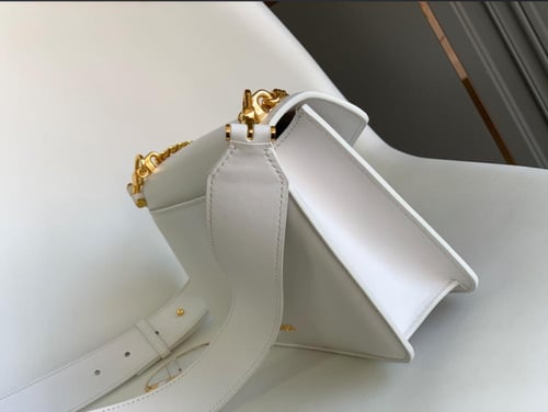 شنطة نسائية BVLGARI ماستر