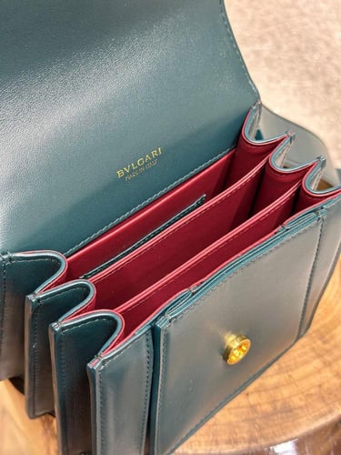 شنطة BVLGARI ماستر