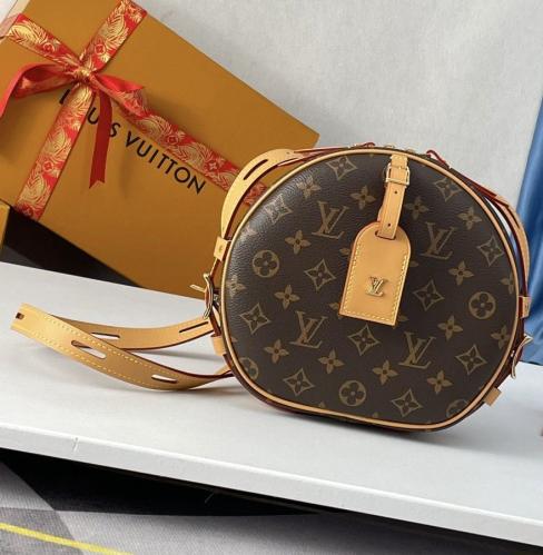 شنطة نسائية Louis Vuitton ماستر