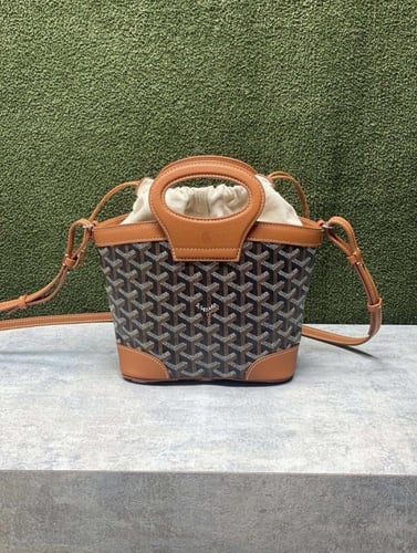 شنطة نسائية Goyard ماستر