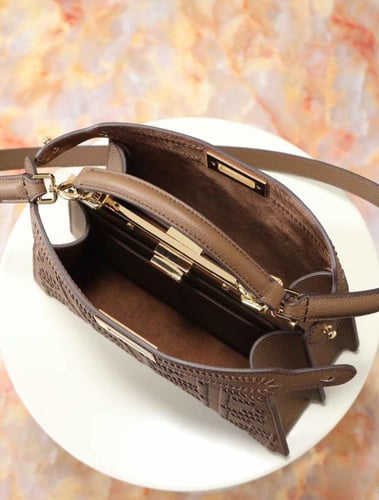 شنطة نسائية FENDI ماستر