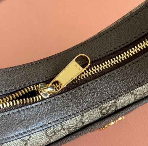 شنطة نسائية Gucci ماستر