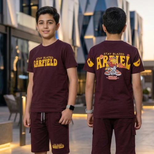 طقم "أناقة الشارع العصرية"