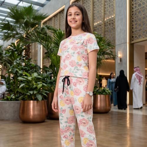 The comfortable "Flower Garden" set