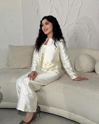 جمبسوت ابيض