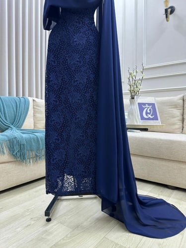 فستان سهرة كحلي