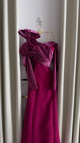 فستان سهره عنابي