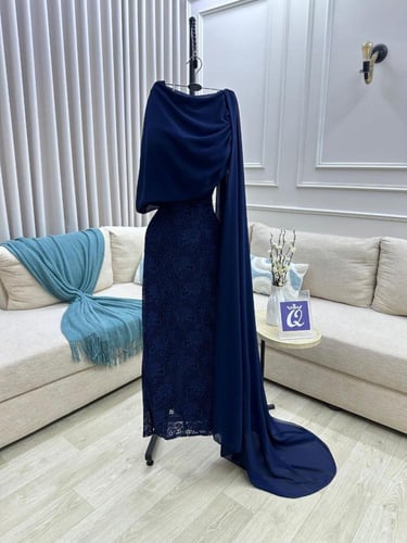 فستان سهرة كحلي