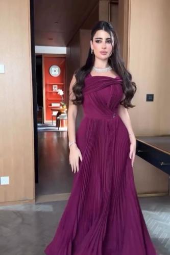 فستان سهره عنابي