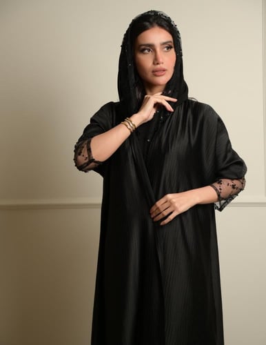عباية كريب مع لمعة اسود