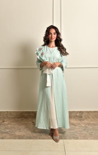 ثوب للينن ازرق فاتح قطعتين