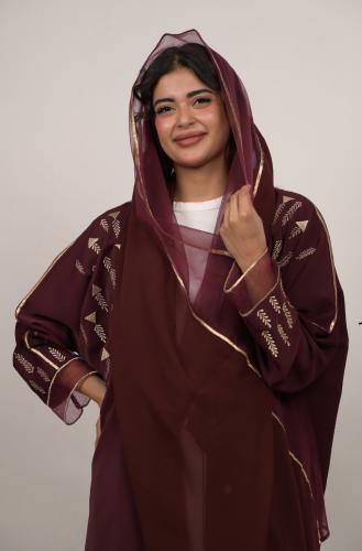 عباية كريب حرير عودي أو برغندي مع تطريز ذهبي