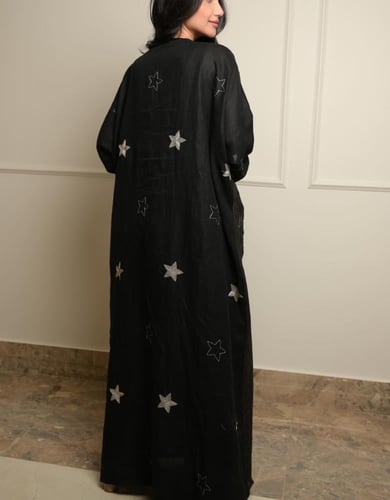 عباية النجوم مطرز بالكريستال