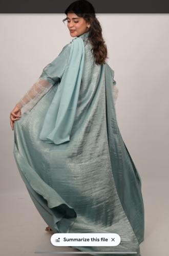 عباية كريب تفني مزرق مع لمعه فضي