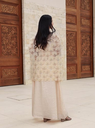 ثوب خربيزي للنن مع كيب