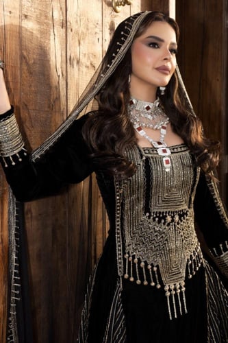 ثوب عسيري ملكي