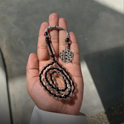 سبحة شفاف مع أسود طربزونة