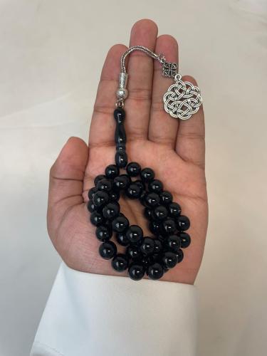 سبحة لون أسود