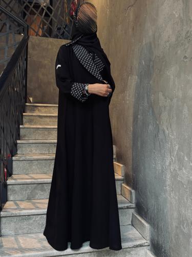 The Abaya of Al-Maha