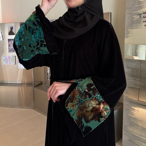Shamoukh Abaya